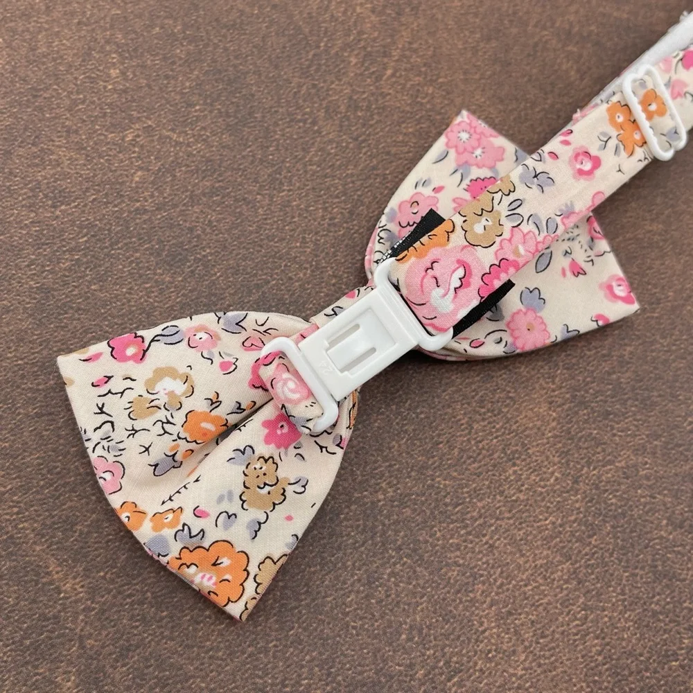 Champagne Pink Ditsy Floral Pre-Tied Boys Bow Tie